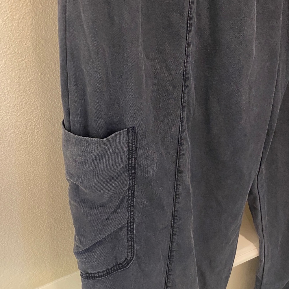 Evereve Black Strapless Wide-Leg Jumpsuit - Picture 8 of 8